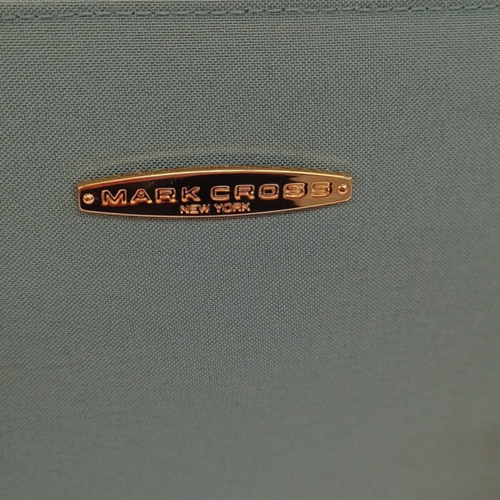 Mark Cross Embrace Collection - Picture 9 of 12